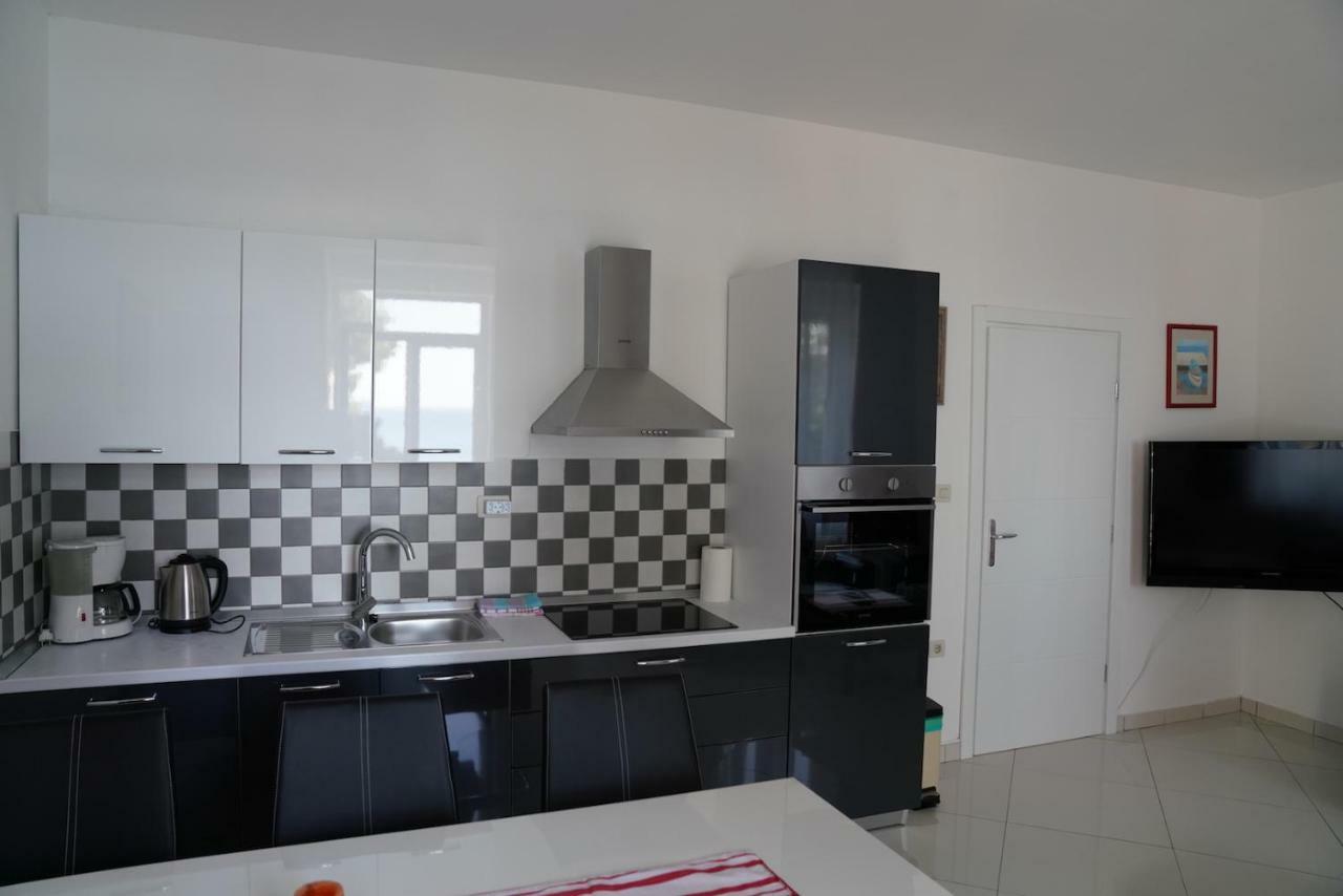 Sesar Apartments Krk - No. 2 Vinko Krk Town Exterior photo